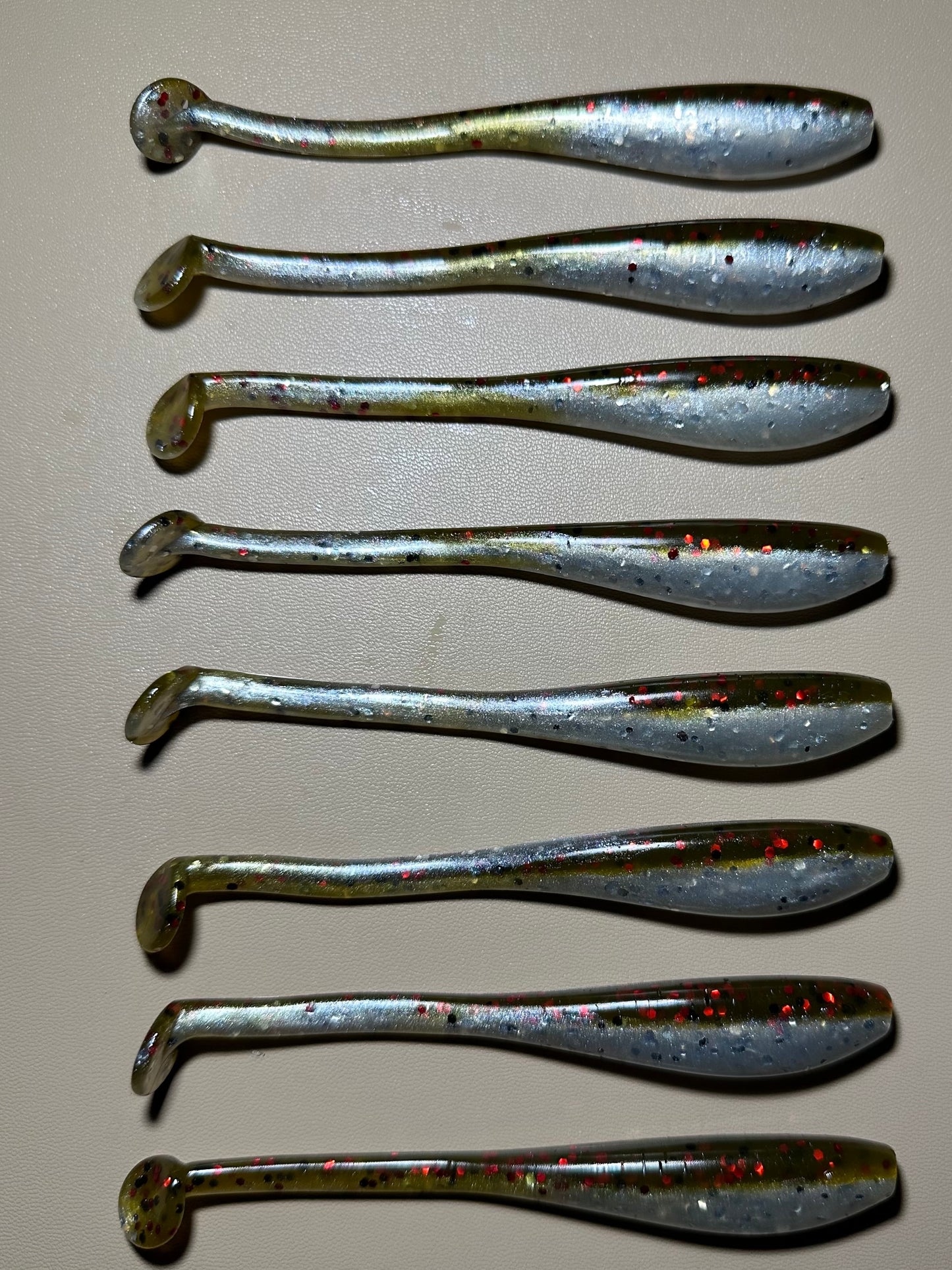 CHICKEN ON A CHAIN Paddle Tail Swimbait ā 4.5ā Dirty Shad Soft Plastic Fishing Lure (8 Pack)